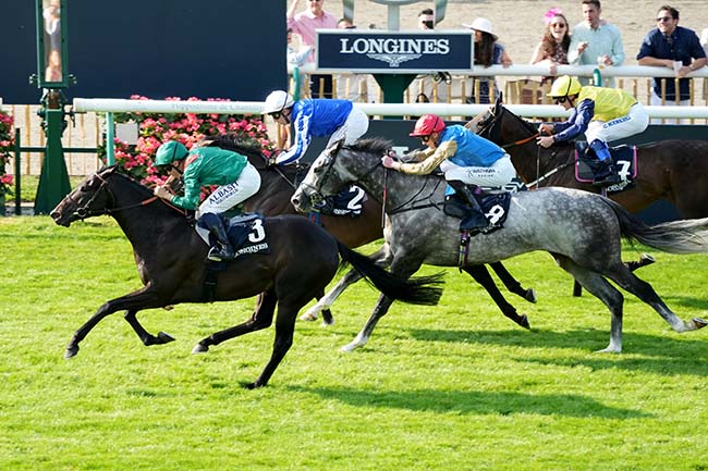 Photo d'arrivée de la course pmu PRIX BERTRAND DU BREUIL LONGINES à CHANTILLY le Dimanche 15 juin 2025