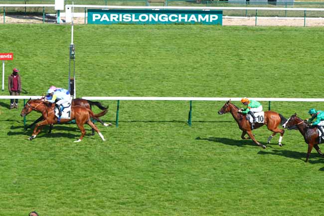 Photo d'arrivée de la course pmu PRIX DES ARTS ET METIERS à LONGCHAMP le Jeudi 19 juin 2025