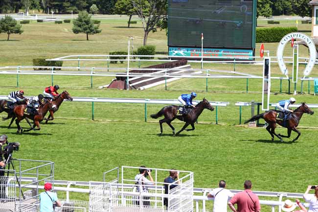 Photo d'arrivée de la course pmu PRIX SAUTERNES'S (PRIX KARAKONTIE) à COMPIEGNE le Samedi 21 juin 2025