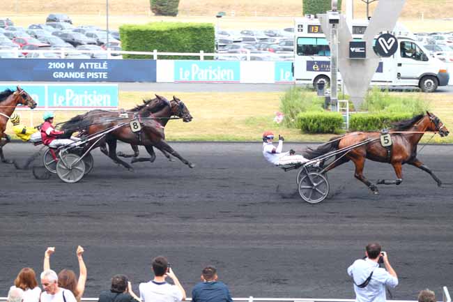 Photo d'arrivée de la course pmu PRIX 