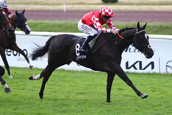 Photo d'arrivée de la course pmu PRIX LOUIS DE LEUSSE à LYON PARILLY le Lundi 23 juin 2025