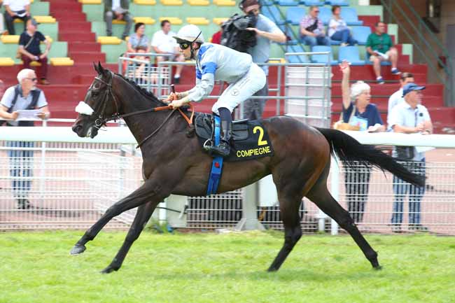 Photo d'arrivée de la course pmu PRIX ADELAIDE à COMPIEGNE le Vendredi 27 juin 2025