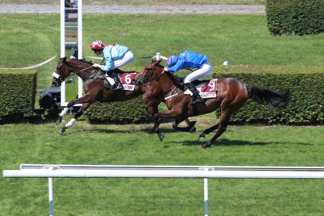 Photo d'arrivée de la course pmu PRIX CALVADOS DOMFRONTAIS (PRIX PORT-SAID) à CLAIREFONTAINE le Lundi 30 juin 2025