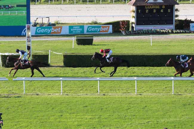 Photo d'arrivée de la course pmu PRIX ARQANA (PRIX DES TILLEULS) à CLAIREFONTAINE le Lundi 30 juin 2025