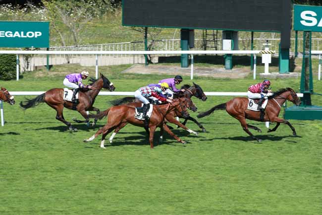 Photo d'arrivée de la course pmu PRIX DE CHATEAU-THIERRY à SAINT CLOUD le Vendredi 4 juillet 2025