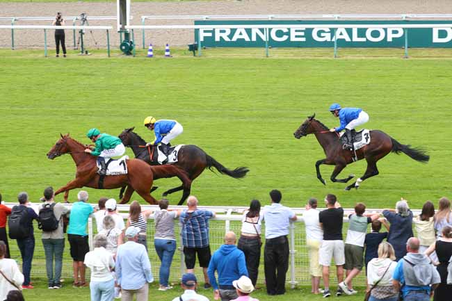 Photo d'arrivée de la course pmu PRIX DE TANCARVILLE à DEAUVILLE le Samedi 5 juillet 2025