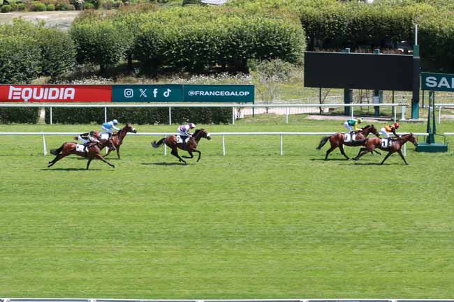 Photo d'arrivée de la course pmu PRIX D'ORGEVAL à SAINT CLOUD le Mercredi 9 juillet 2025
