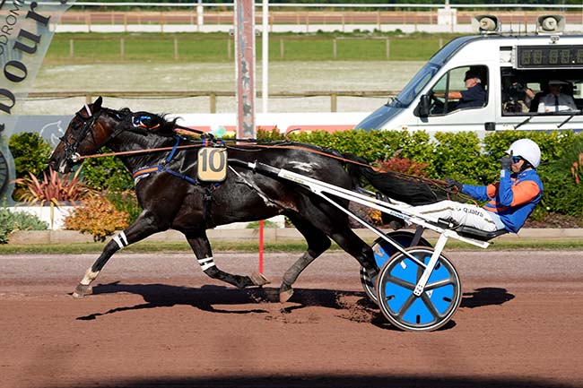 Photo d'arrivée de la course pmu PRIX DES LANTANAS à CABOURG le Vendredi 11 juillet 2025