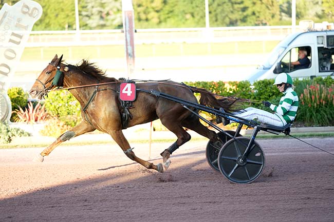 Photo d'arrivée de la course pmu PRIX SWEET FM (PRIX DES HEMEROCALLES) à CABOURG le Vendredi 11 juillet 2025
