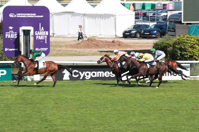 Photo d'arrivée de la course pmu PRIX DU PONT-AU-CHANGE à LONGCHAMP le Dimanche 13 juillet 2025