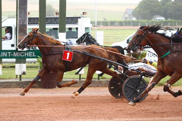Photo d'arrivée de la course pmu PRIX DE PONTORSON à LE MONT SAINT MICHEL le Mercredi 16 juillet 2025