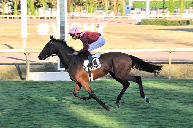 Arrivée quinté pmu PRIX VICHY COMMUNAUTE à VICHY
