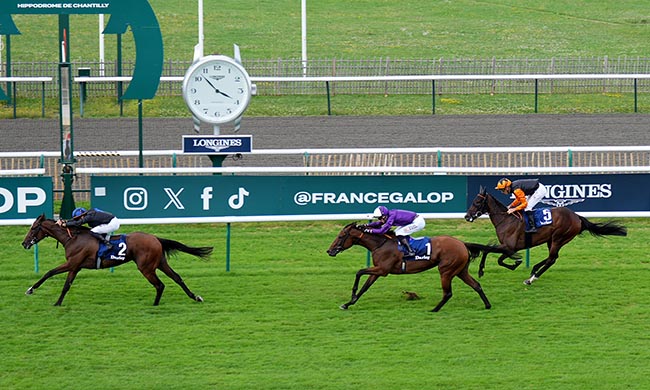 Photo d'arrivée de la course pmu DARLEY PRIX CHLOE à CHANTILLY le Dimanche 20 juillet 2025