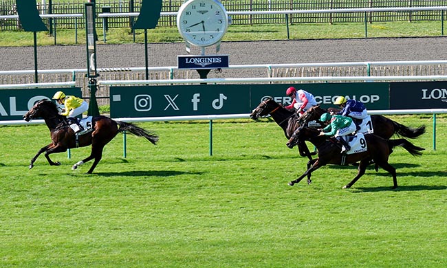 Photo d'arrivée de la course pmu PRIX MESSIDOR à CHANTILLY le Dimanche 20 juillet 2025