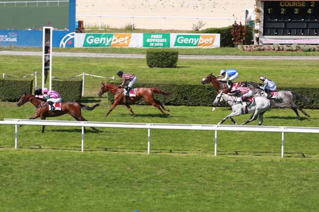 Photo d'arrivée de la course pmu PRIX VIS MA VIE DE JOCKEY (PRIX DE L'OUDON) à CLAIREFONTAINE le Lundi 28 juillet 2025