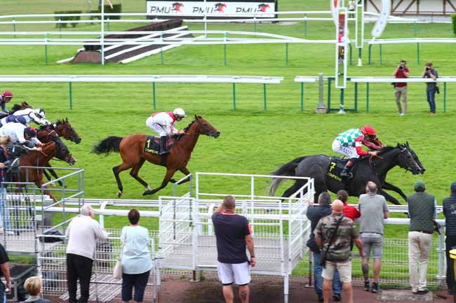 Arrivée quinté pmu PRIX DES BORDS DE L'OISE à COMPIEGNE