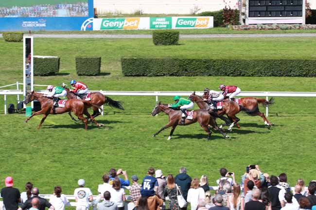Photo d'arrivée de la course pmu GRAND PRIX DES PROMENADES MUSICALES DU PAYS D'AUGE - PMPA.FR à CLAIREFONTAINE le Samedi 2 août 2025