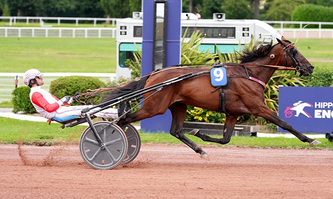 Photo d'arrivée de la course pmu PRIX DE GENEVE à ENGHIEN le Samedi 2 août 2025