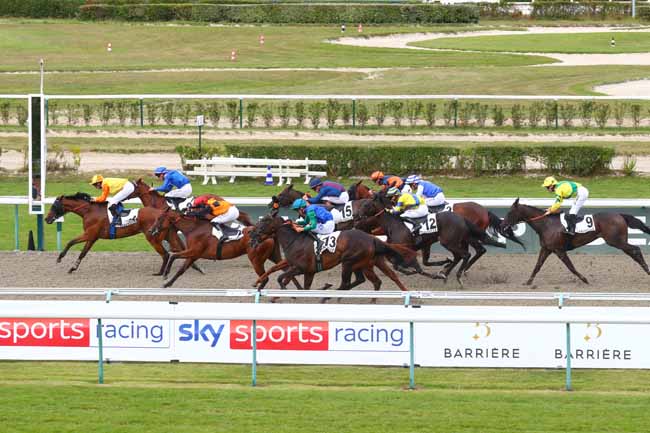 Photo d'arrivée de la course pmu PRIX DE LA VILLA MORS à DEAUVILLE le Dimanche 3 août 2025