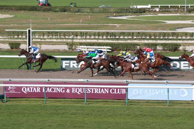 Arrivée quinté pmu PRIX DU SECOURS POPULAIRE - PRIX DES COLLECTIVITES LOCALES à DEAUVILLE