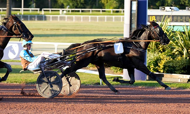 Arrivée quinté pmu PRIX DE LA PLACE DENFERT-ROCHEREAU à ENGHIEN