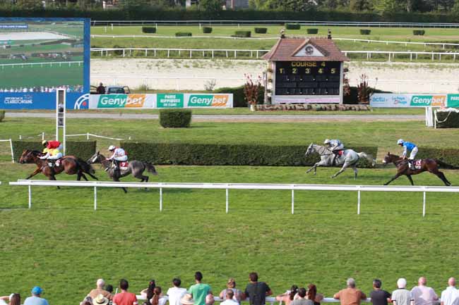 Arrivée quinté pmu GRANDE COURSE DE HAIES - PRIX GUILLAUME D'ORNANO à CLAIREFONTAINE
