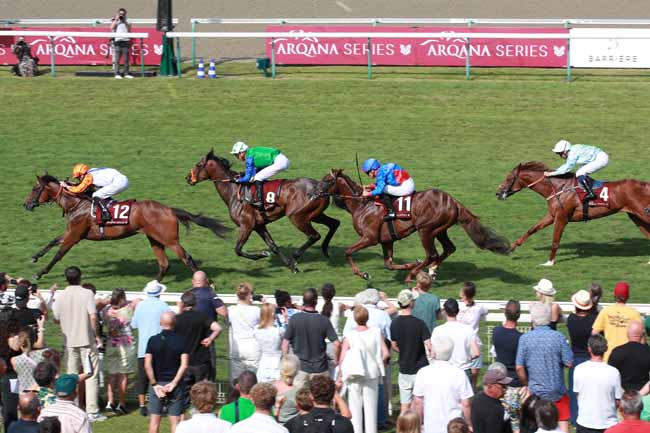 Photo d'arrivée de la course pmu ARQANA SERIES DES POULAINS à DEAUVILLE le Jeudi 14 août 2025