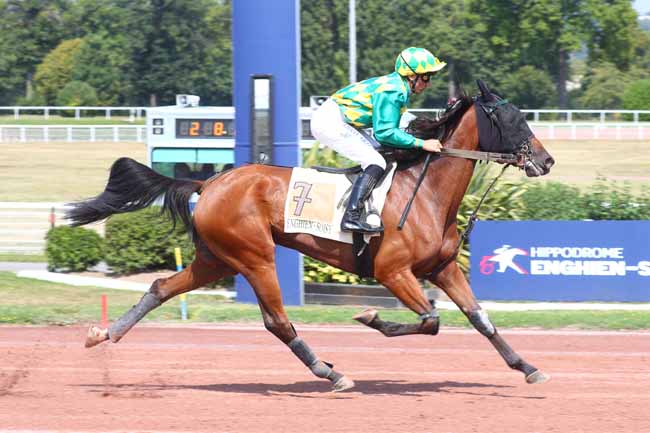 Photo d'arrivée de la course pmu PRIX DE REUILLY à ENGHIEN le Jeudi 14 août 2025