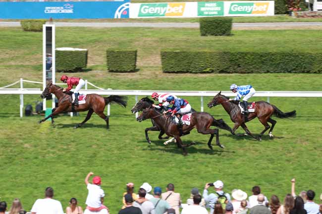 Photo d'arrivée de la course pmu PRIX GENYBET SPORT (GRAND PRIX DE CLAIREFONTAINE) à CLAIREFONTAINE le Vendredi 15 août 2025