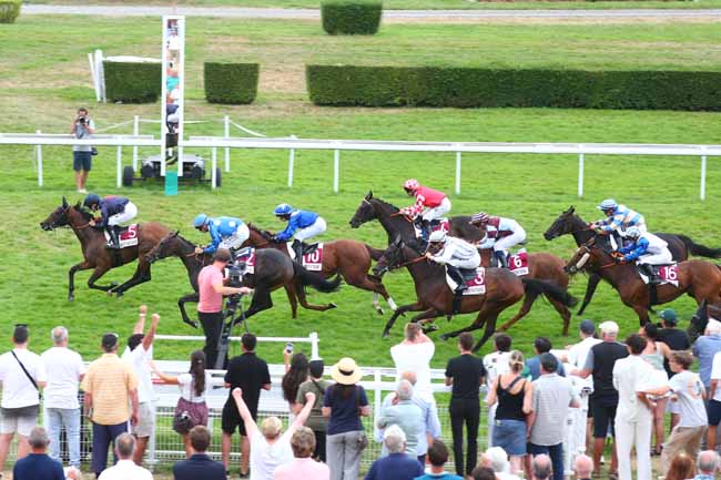 Arrivée quinté pmu PRIX DEAUVILLE TATTOO FESTIVAL (PRIX ROBERTET) à CLAIREFONTAINE