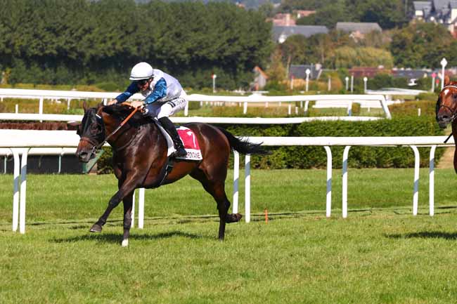 Photo d'arrivée de la course pmu PRIX DE LA PERSONNALITE RACE AND CARE (PRIX DES ASTREES) à CLAIREFONTAINE le Lundi 25 août 2025