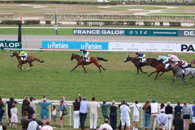 Photo d'arrivée de la course pmu PRIX DE BREVEDENT à DEAUVILLE le Mardi 26 août 2025