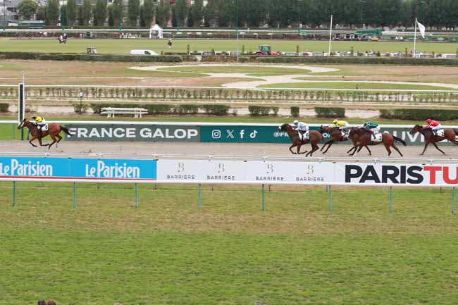 Photo d'arrivée de la course pmu PRIX DE LA FORET DE ROUVRAY à DEAUVILLE le Mardi 26 août 2025
