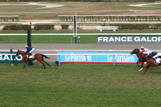 Photo d'arrivée de la course pmu PRIX DE CRIQUEVILLE à DEAUVILLE le Jeudi 28 août 2025