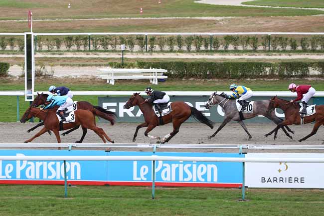 Photo d'arrivée de la course pmu PRIX DES HETRES à DEAUVILLE le Jeudi 28 août 2025
