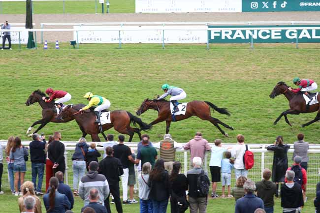 Photo d'arrivée de la course pmu BARRIERE PRIX DE MEAUTRY à DEAUVILLE le Samedi 30 août 2025