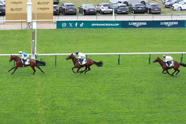 Photo d'arrivée de la course pmu PRIX DE FONTENOY à LONGCHAMP le Dimanche 31 août 2025