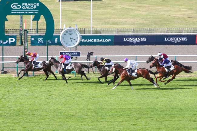 Photo d'arrivée de la course pmu PRIX DE VERDERONNE à CHANTILLY le Vendredi 5 septembre 2025
