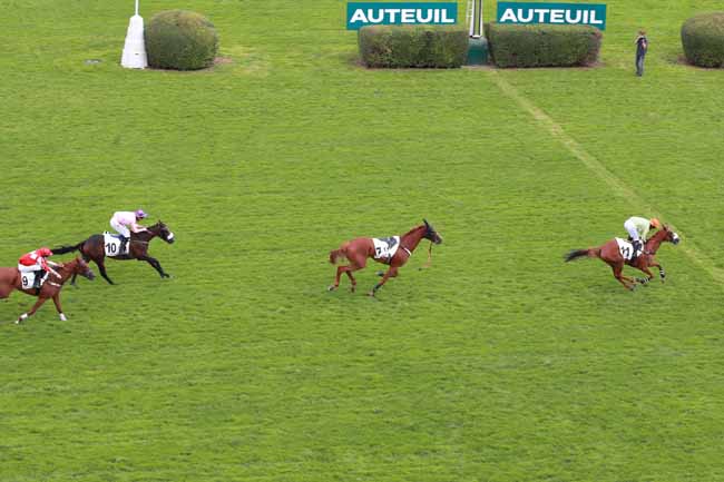 Photo d'arrivée de la course pmu PRIX LE GOURZY à AUTEUIL le Mardi 9 septembre 2025