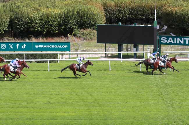 Photo d'arrivée de la course pmu PRIX ORTIE BLANCHE à SAINT CLOUD le Vendredi 12 septembre 2025
