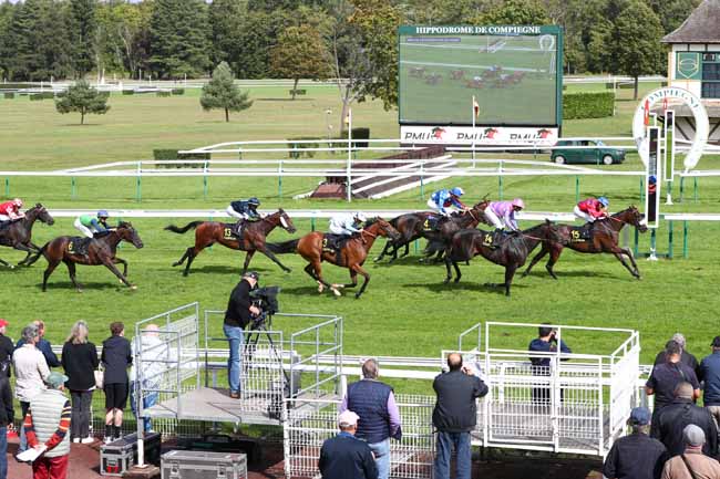 Arrivée quinté pmu PRIX DE LA FEDERATION DU NORD à COMPIEGNE