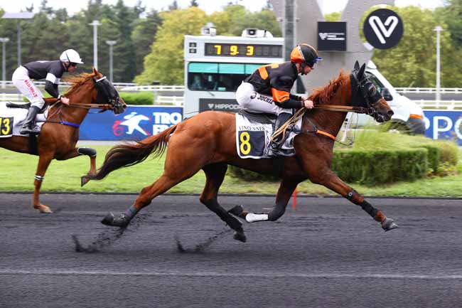 Photo d'arrivée de la course pmu PRIX VELLEDA à PARIS-VINCENNES le Mardi 16 septembre 2025