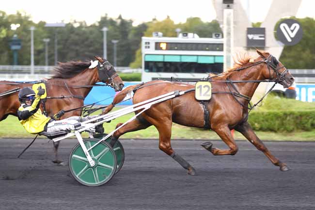 Photo d'arrivée de la course pmu PRIX EMILE BEZIERE à PARIS-VINCENNES le Mardi 23 septembre 2025
