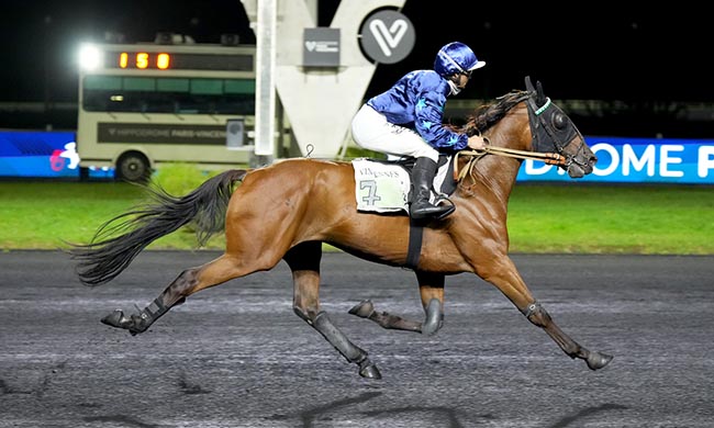 Photo d'arrivée de la course pmu PRIX BYBLIS à PARIS-VINCENNES le Vendredi 26 septembre 2025