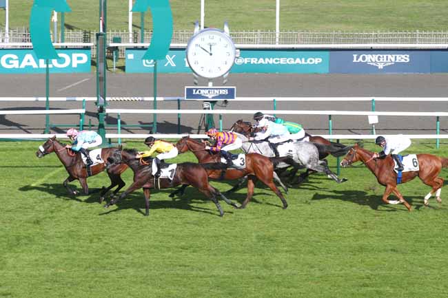 Photo d'arrivée de la course pmu PRIX DE MAYSEL à CHANTILLY le Jeudi 2 octobre 2025