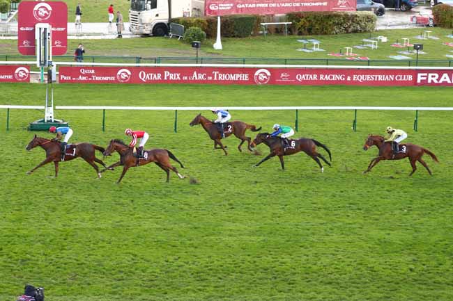 Photo d'arrivée de la course pmu QATAR PRIX DOLLAR à LONGCHAMP le Samedi 4 octobre 2025