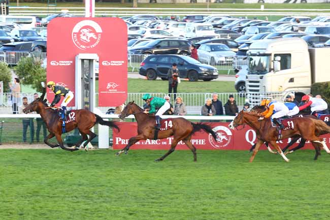 Photo d'arrivée de la course pmu QATAR PRIX DE LA FORET à LONGCHAMP le Dimanche 5 octobre 2025