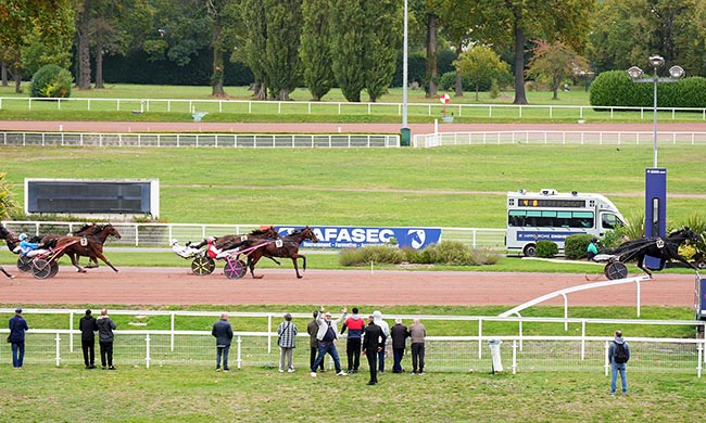 Arrivée quinté pmu PRIX DU PONT DES ARTS à ENGHIEN