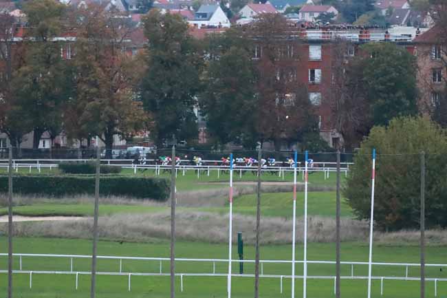 Photo d'arrivée de la course pmu PRIX DES YVELINES à SAINT CLOUD le Jeudi 9 octobre 2025