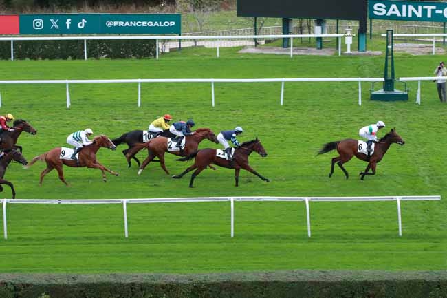 Photo d'arrivée de la course pmu PRIX DE ROCQUENCOURT à SAINT CLOUD le Jeudi 9 octobre 2025